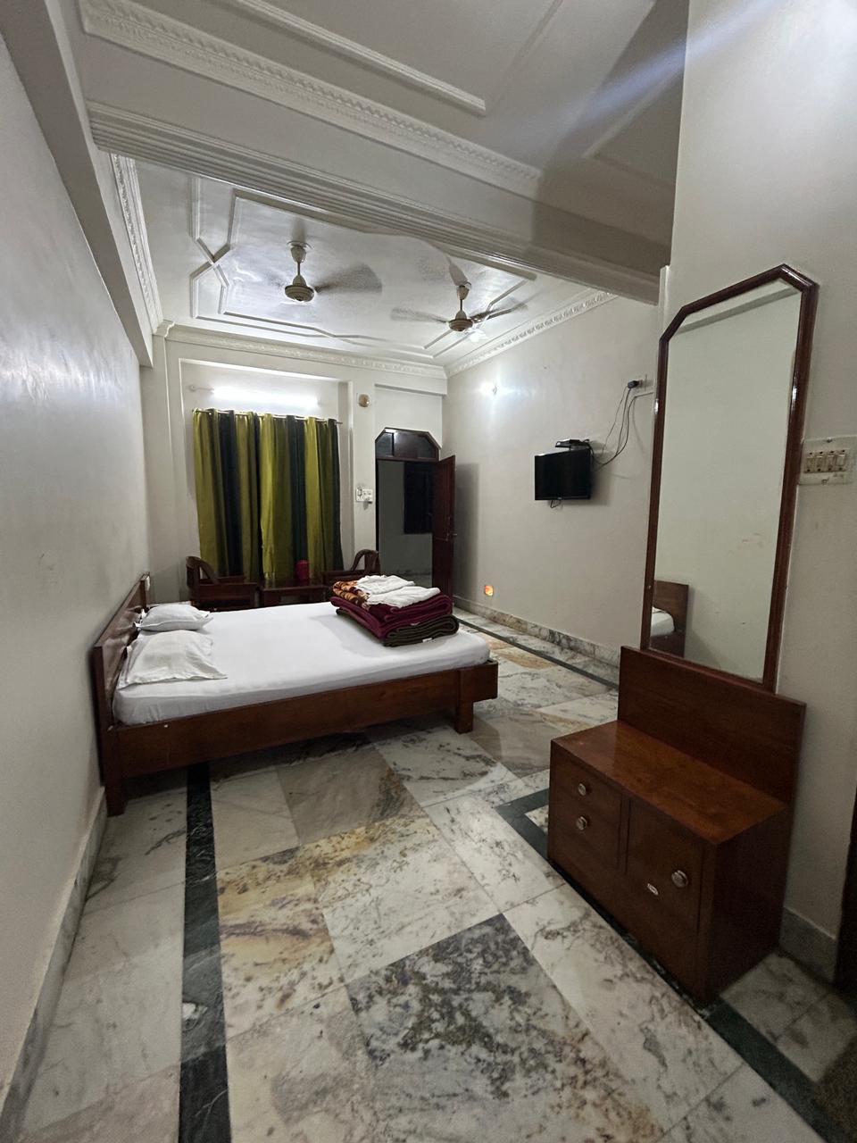 Rooms whatsapp image 2025 10 07 at 12.26.53 pm (1)